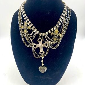 Betsy Johnson Gothic cross necklace VINTAGE